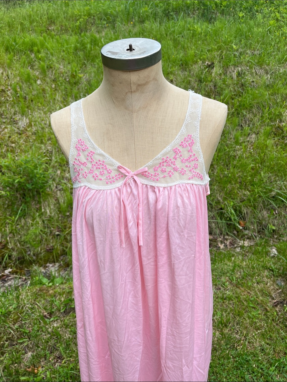 Women’s Pink Lace-Trim Nightgown